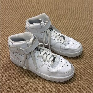 Nike Air Force 1 Mid